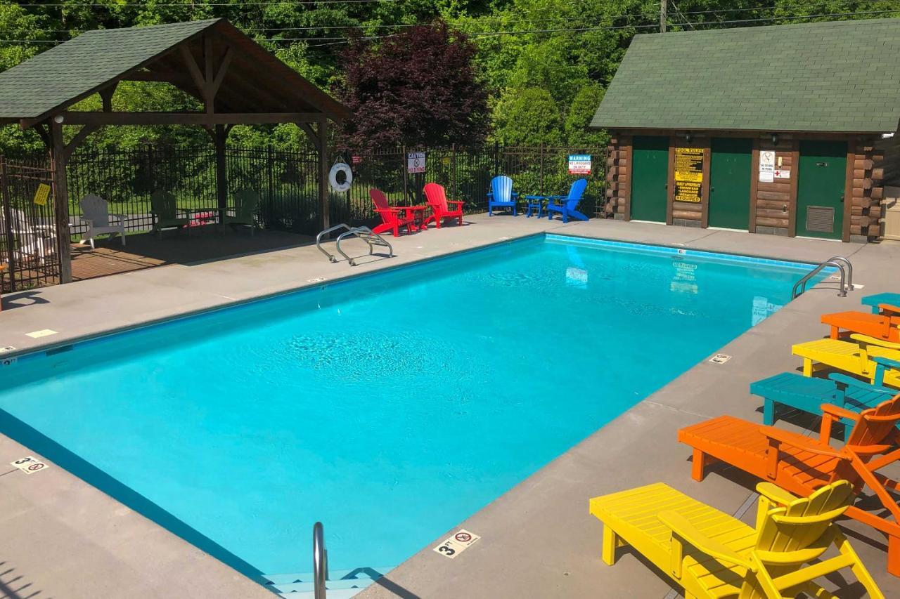 Inviting Sevierville Cabin With Deck And Hot Tub! Dış mekan fotoğraf
