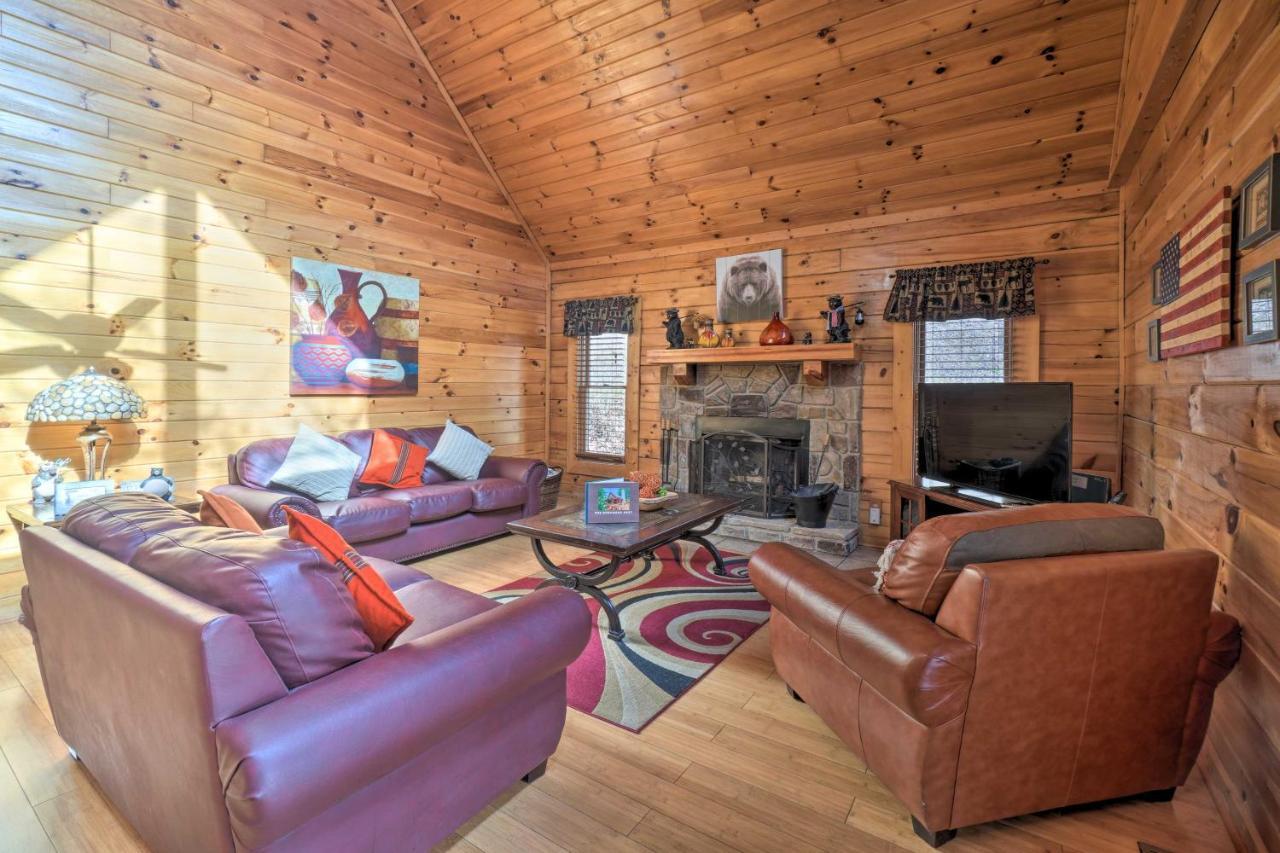 Inviting Sevierville Cabin With Deck And Hot Tub! Dış mekan fotoğraf