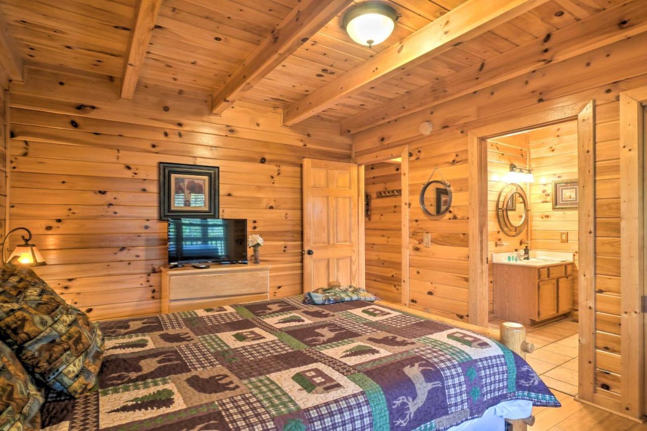 Inviting Sevierville Cabin With Deck And Hot Tub! Dış mekan fotoğraf